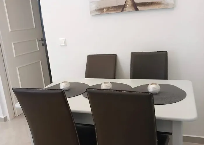 Apartment In The Centre For 4 People