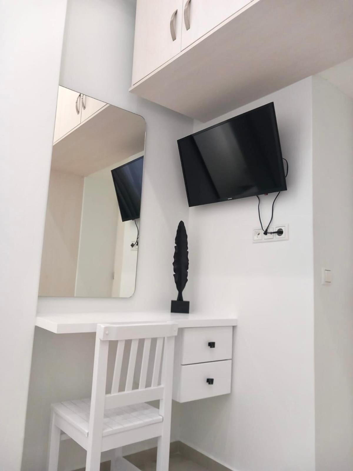 In The Centre For 4 People Apartment Naxos City